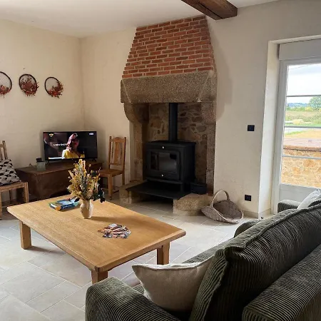 Belle Epoque Renove En Pierre, En Campagne Avec Terrasse A 5min Du Puy Dufou Ferienhaus *