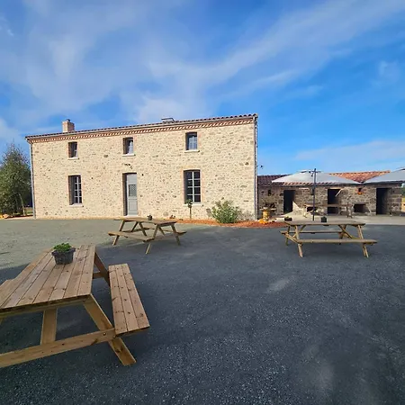 Ferienhaus Belle Epoque Renove En Pierre, En Campagne Avec Terrasse A 5min Du Puy Dufou